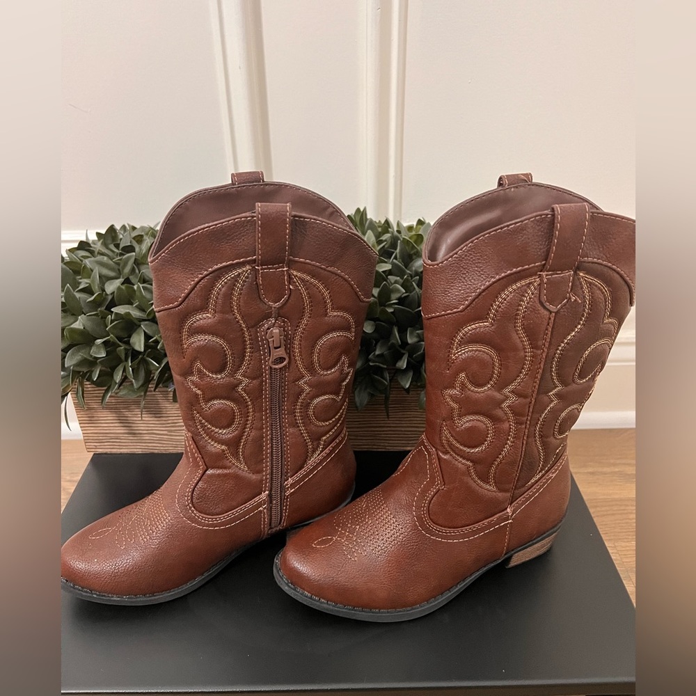 Cat & Jack kids boots, NWOT